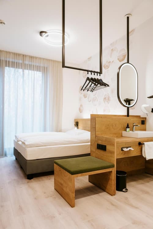 BEE GREEN Linz Self-Check-in-Hotel