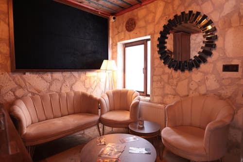 Stone Owl Otel & Restaurant