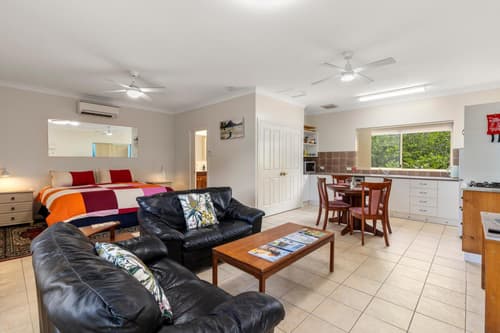 Bon Villas B&B Bonville - Adults Only, Pet Friendly Accommodation, 