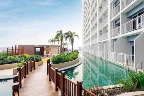 Condo with Bayview in Manila (along Roxas Boulevard), 