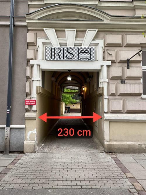 IRIS Aparthotel
