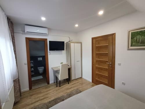 Apartments Poljanak Green House, 