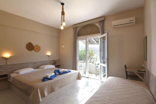 Kohili Kolibithra in Tinos