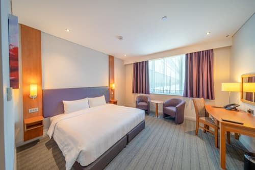 Premier Inn Abu Dhabi Airport Business Park, 