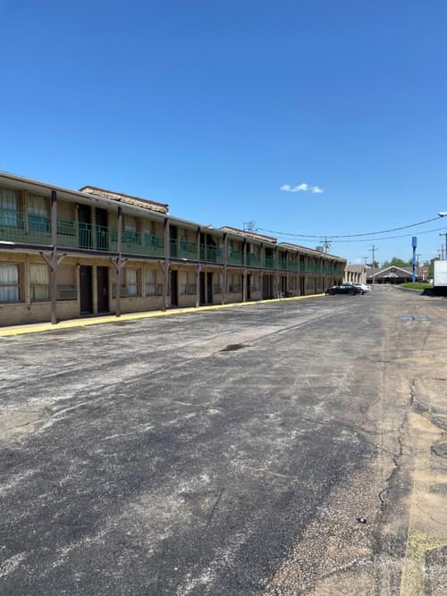 Glenstone place extended stay motel, 
