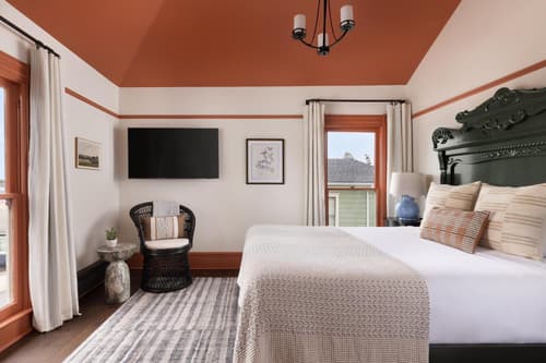 Centrella Hotel, a Kirkwood Collection Hotel