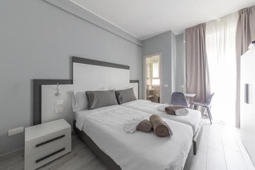 CHEZROMYK 2 the Kosher B&B