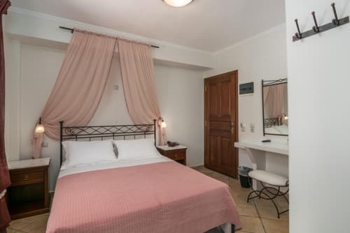 Ostria Hotel 