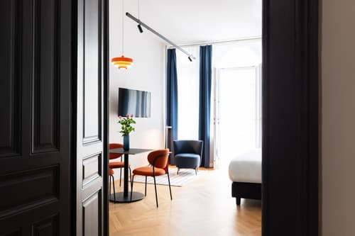 URBANAUTS STUDIOS Sylvette