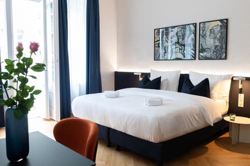 URBANAUTS STUDIOS Sylvette