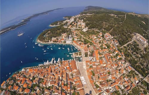 Holiday Home Stari Grad 05