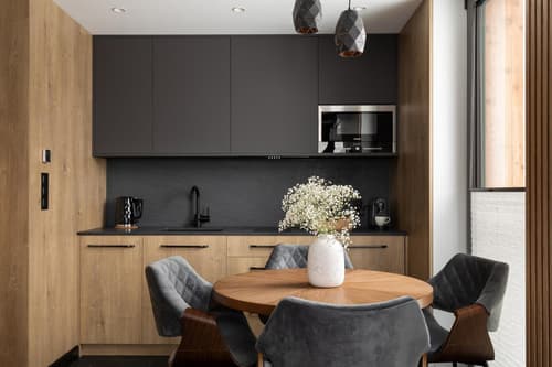 Cyrhla Apartamenty - sauna, playroom, parking & wifi, 