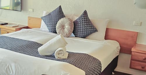 Haruru Falls Retreat