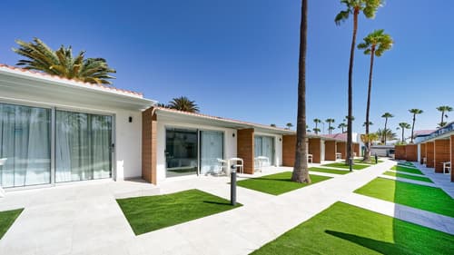 Sanom beach Resort by youRoom Only Adults