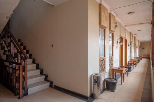 Urbanview Omah Eka Santi by RedDoorz, 