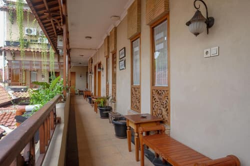 Urbanview Omah Eka Santi by RedDoorz, 