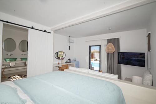 Myconian Theros Luxury Suites, 