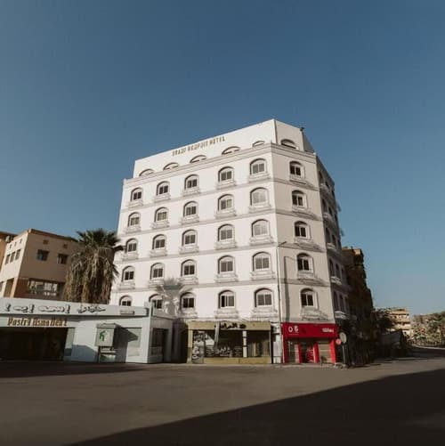 Grand Memphis & Roof Top Restaurant