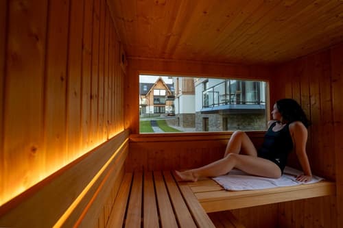 Cyrhla Apartamenty - sauna, playroom, parking & wifi, 