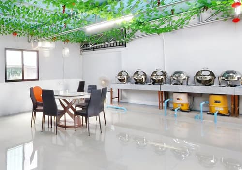 Phuket Leisure Time Hotel