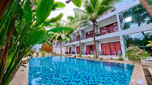 Baan Phu Chalong Place