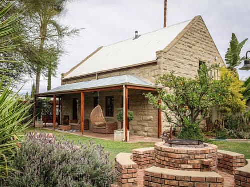 La Pension Guest House