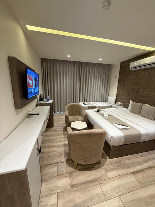 Sky Hotel