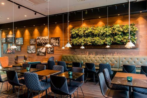 Motel One Salzburg-Süd, 