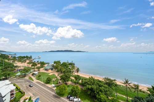 Aquarius on the Beach - Ocean Views Apartment 604