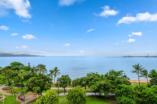 Aquarius on the Beach - Ocean Views Apartment 604