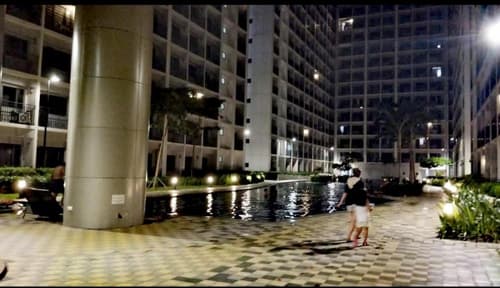 E & R Staycation Condotel near Mall of Asia