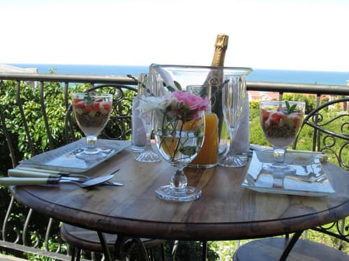 Sea Whisper Guest House