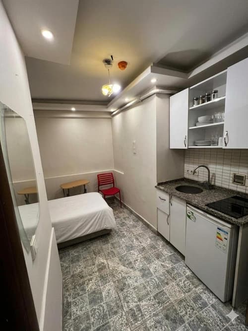 Red Tent Urban Suites