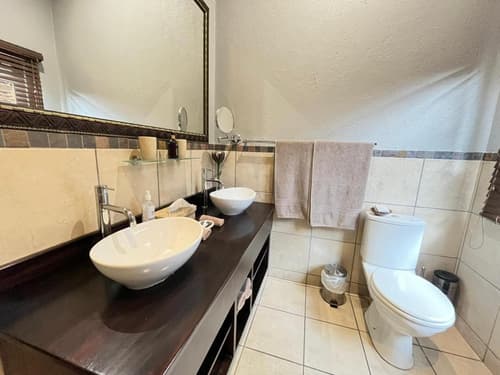 Abangane Guest Lodge