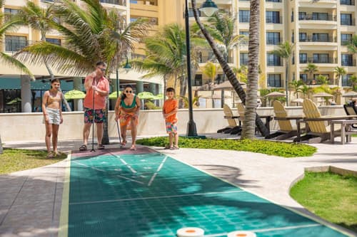 Holiday Inn Club Vacations The Royal Sands All Inclusive