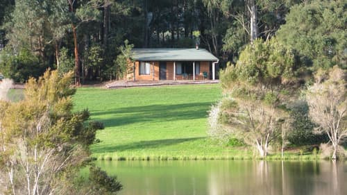 Pemberton Lake View Chalets