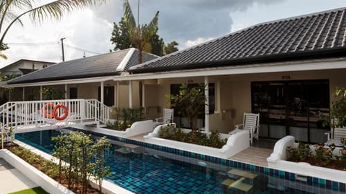 Tuana Hotels Brook Pool Access, 