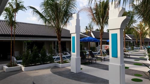 Tuana Hotels Brook Pool Access, 