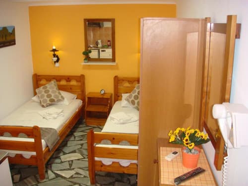Boussetil Rooms CapAnMat
