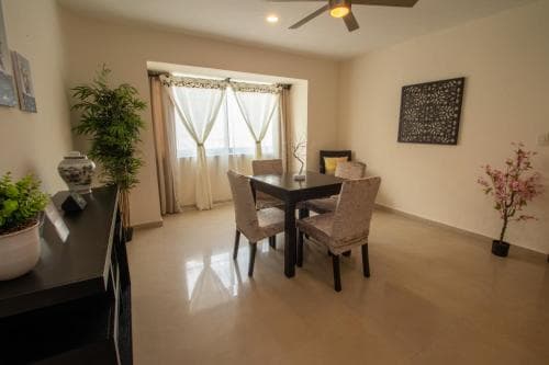 Sunrise 42 Suites Hotel, 