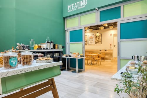 LATROUPE Grand Place Hostel, 