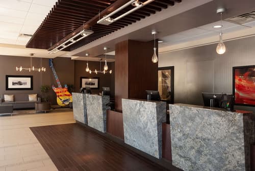 DoubleTree by Hilton Cleveland Downtown Lakeside