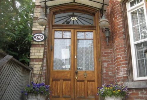 Pimblett's Downtown Toronto B&B, 