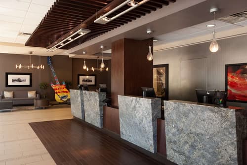 DoubleTree by Hilton Cleveland Downtown Lakeside