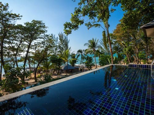 Moracea by Khao Lak Resort, Eigener Pool