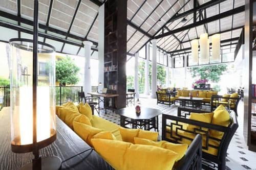 Moracea by Khao Lak Resort, Sitzecke in der Lobby