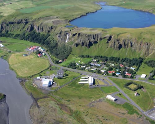 4 Day - Volcano Hike, Golden Circle, South Coast, Jökulsárlón & Ice Cave