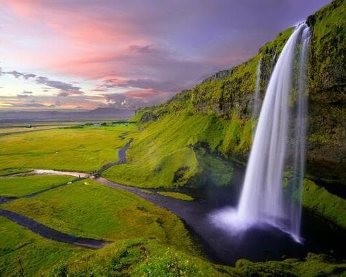 9-Day Around Iceland, Highlands and Volcano Adventure