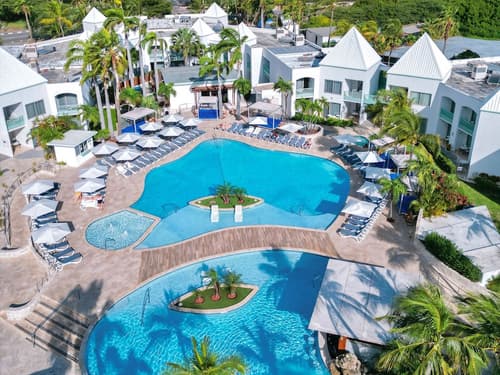 Lun 19 Oct 26 - BUE / AUA + Hoteles con Desayuno (FAMILY PLAN)