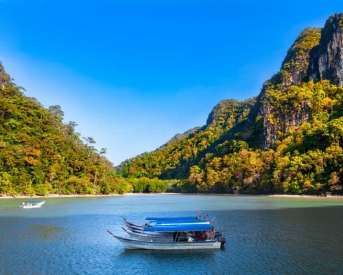 8 Days. 4N LANGKAWI 5* (BO) | 3N KUALA LUMPUR 4* (BO)